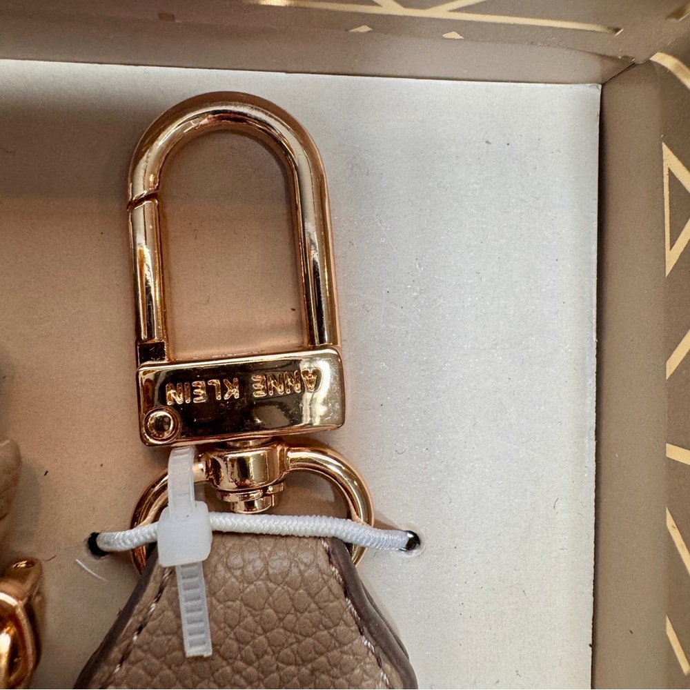 NWT Anne Klein Taupe Flap Wristlet and Card Case gift set gold tone hardware - Picture 8 of 12